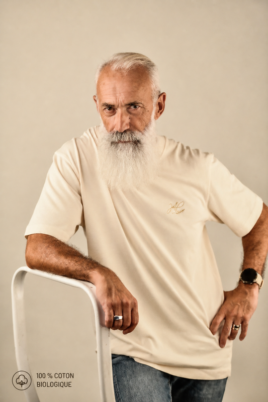 T-shirt Signature Beige CARVALHO | 100 % coton biologique – Fabriqué au Portugal